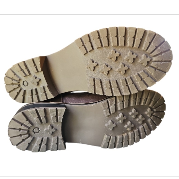 Women's Brown Chelsea Boots - Picture 6 of 6